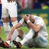 Video: Angel Correa Tendang Bola ke Wajah Benzema