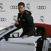 Video: Punya Banyak Mobil Mewah, Sergio Ramos Malah Pilih Mobil Imut Ini