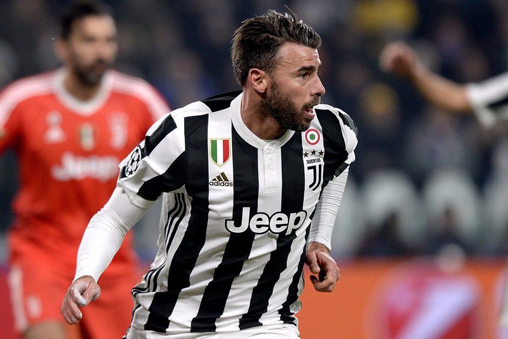 Barzagli Anggap Napoli Juga Pantas Jadi Juara