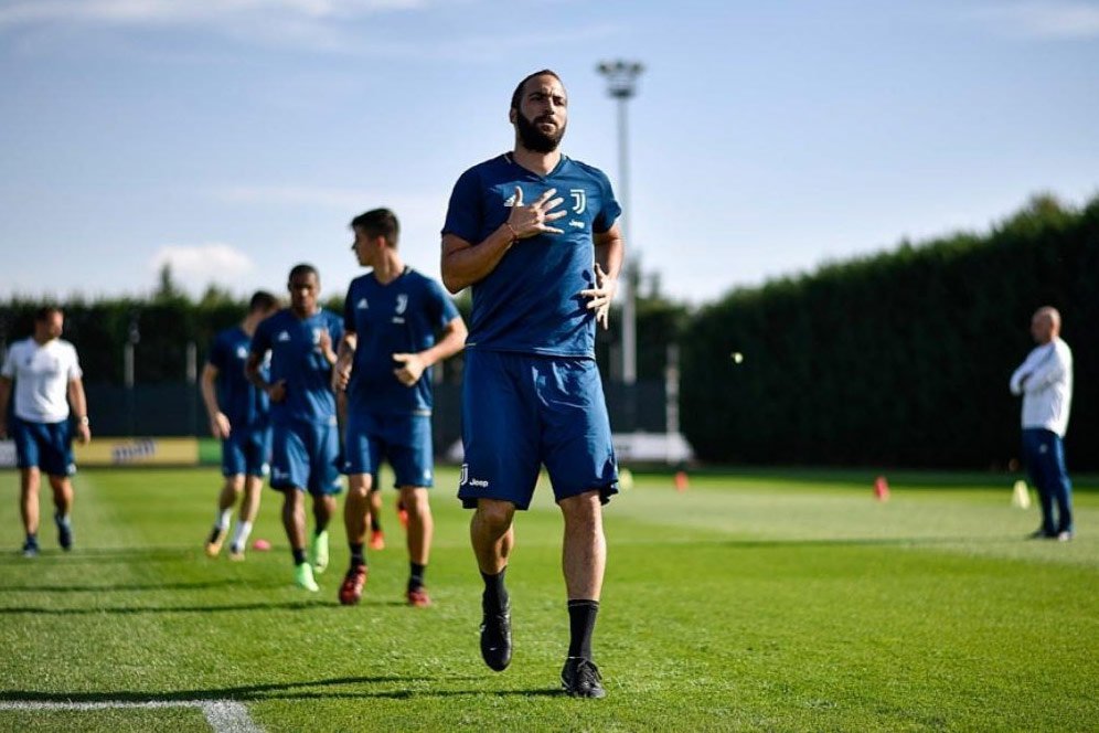 Khedira: Higuain Lakukan Segalanya Agar Bisa Main Lawan Napoli Khedira: Higuain Lakukan Segalanya Agar Bisa Main Lawan Napoli