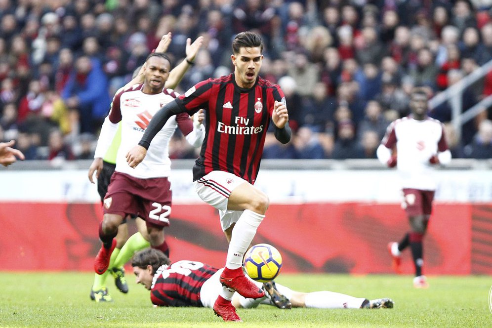 Wolves Masih Penasaran Inginkan Andre Silva