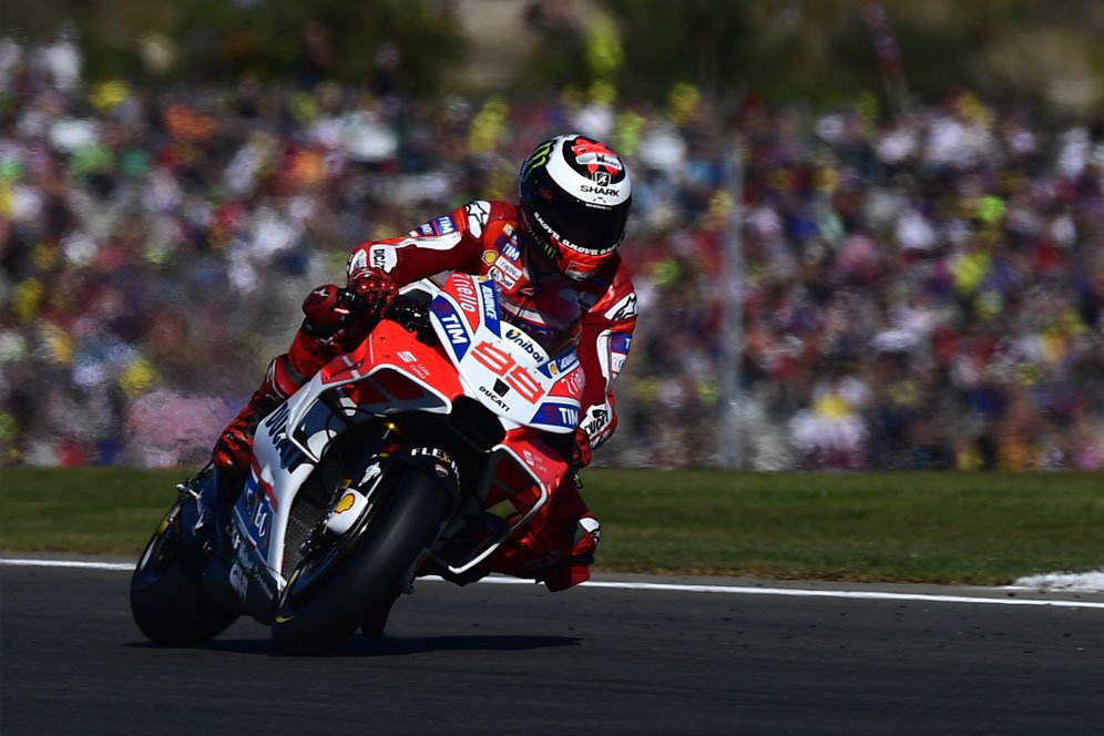 Jorge Lorenzo Tak Peduli Hujatan Penggemar MotoGP Jorge Lorenzo Tak Peduli Hujatan Penggemar MotoGP