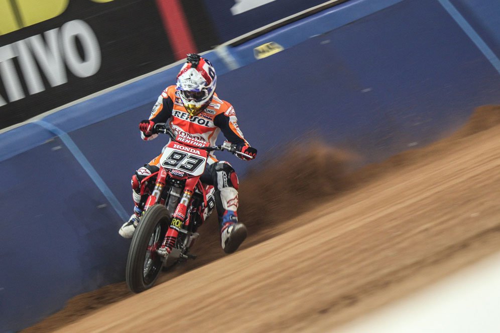 Marquez Absen di Superprestigio 2017, Zarco Beraksi