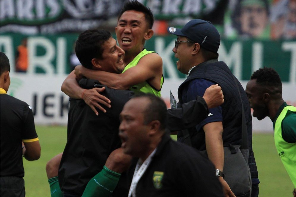 Bekuk PSMS, Persebaya Juara Liga 2