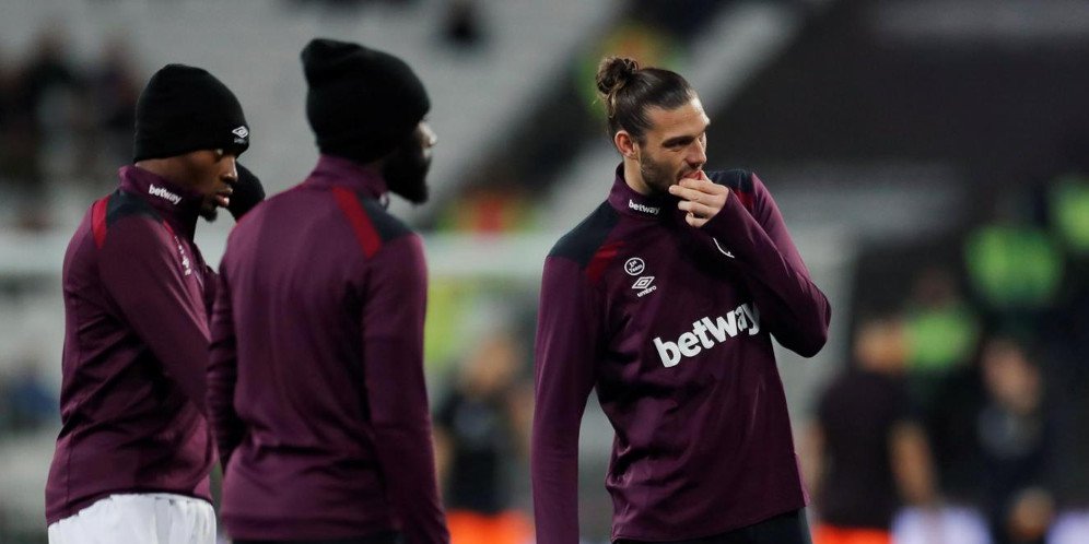 Mengejutkan! Chelsea Kini Bidik Andy Carroll