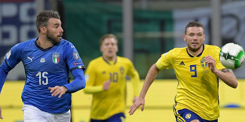 Highlights Playoff Piala Dunia 2018: Italia 0-0 Swedia