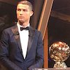 Cristiano Ronaldo Raih Ballon d'Or 2017, Samai Koleksi Messi