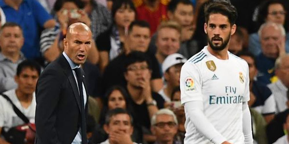 Zidane Tegaskan Tak Ada Masalah Dengan Isco