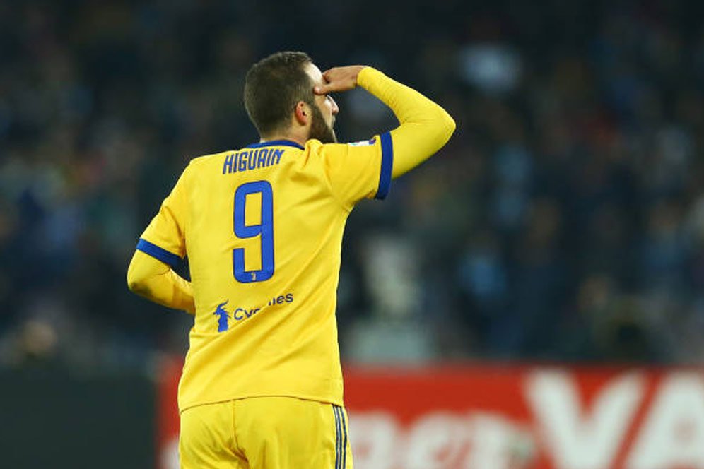 Higuain Targetkan Scudetto Ketujuh