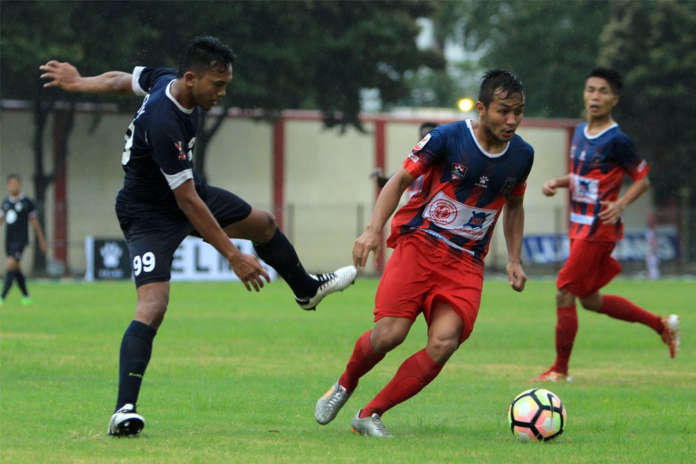 Ditahan Semeru FC, Aji Santoso Keluhkan Cuaca