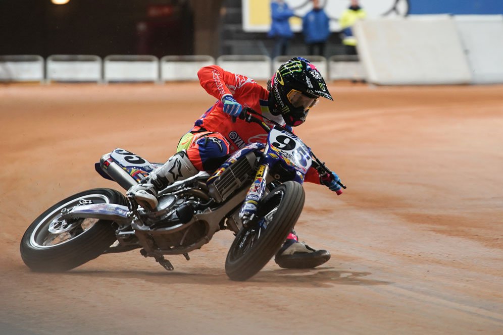 Marc Marquez Absen, JD Beach Juarai Superprestigio