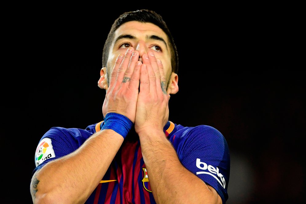 Sengaja Cari Kartu Kuning, Suarez Terancam Sanksi