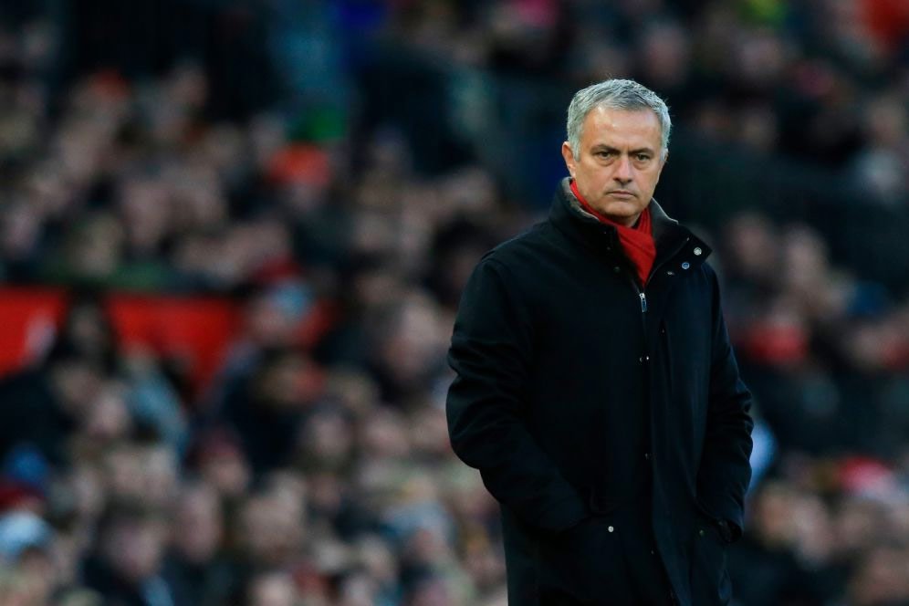 Demi Mourinho, MU Rela Batalkan Renovasi Old Trafford