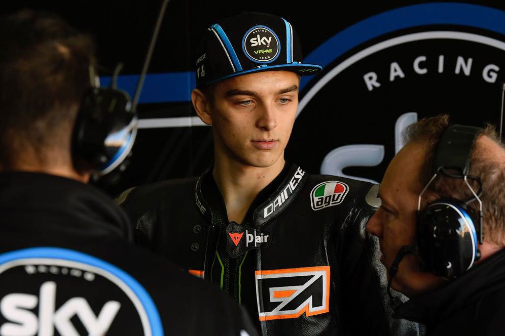 Luca Marini: Valentino Rossi Bisa Balapan Sampai 60 Tahun!