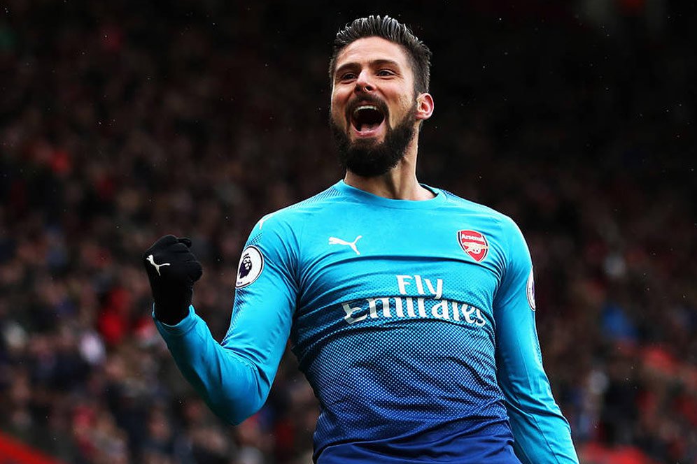 Wenger Puji Kemampuan Duel Udara Giroud