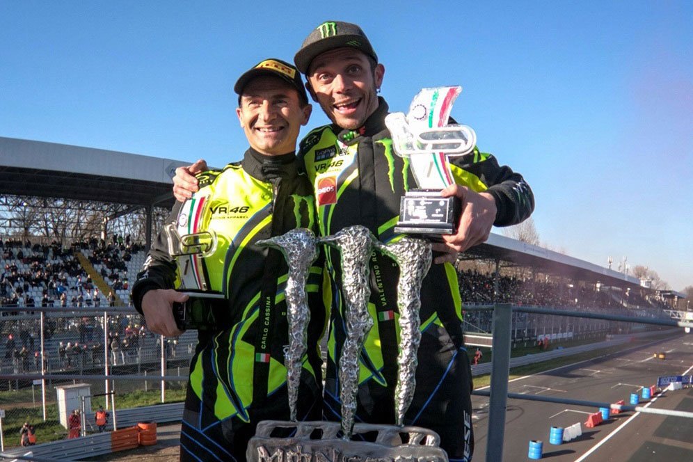 Tonton Aksi Valentino Rossi Juarai Monza Rally Show 2017 Tonton Aksi Valentino Rossi Juarai Monza Rally Show 2017