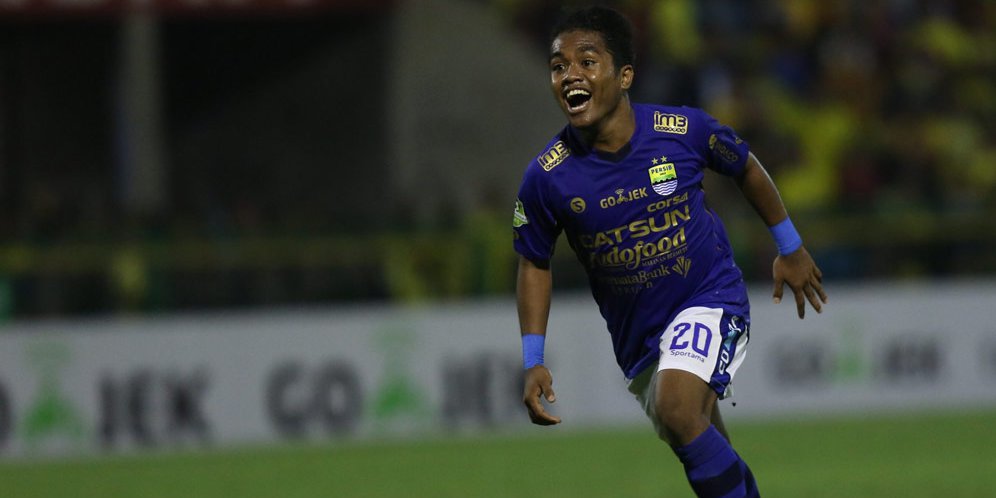 Tendangan Pemain Persib Ini Jadi Gol Favorit Liga 1 Indonesia