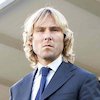 Kesal Juventus Lagi-Lagi Tersingkir, Pavel Nedved Tendang Papan Sponsor di Allianz Stadium