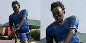 Lebih Absurd dari Ronaldo, Ini Penampakan Patung Michael Essien Lebih Absurd dari Ronaldo, Ini Penampakan Patung Michael Essien