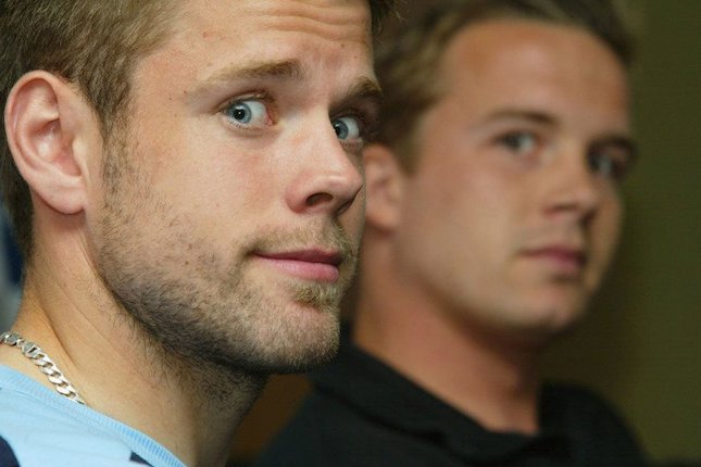 Kevin Davies dan James Beattie