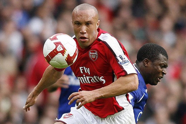 1. Mikael Silvestre