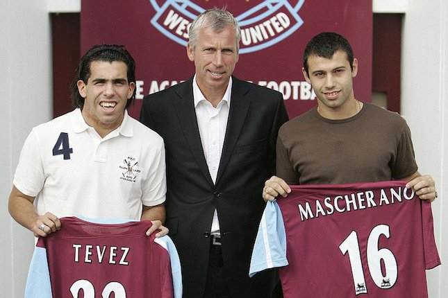 Carlos Tevez dan Javier Mascherano