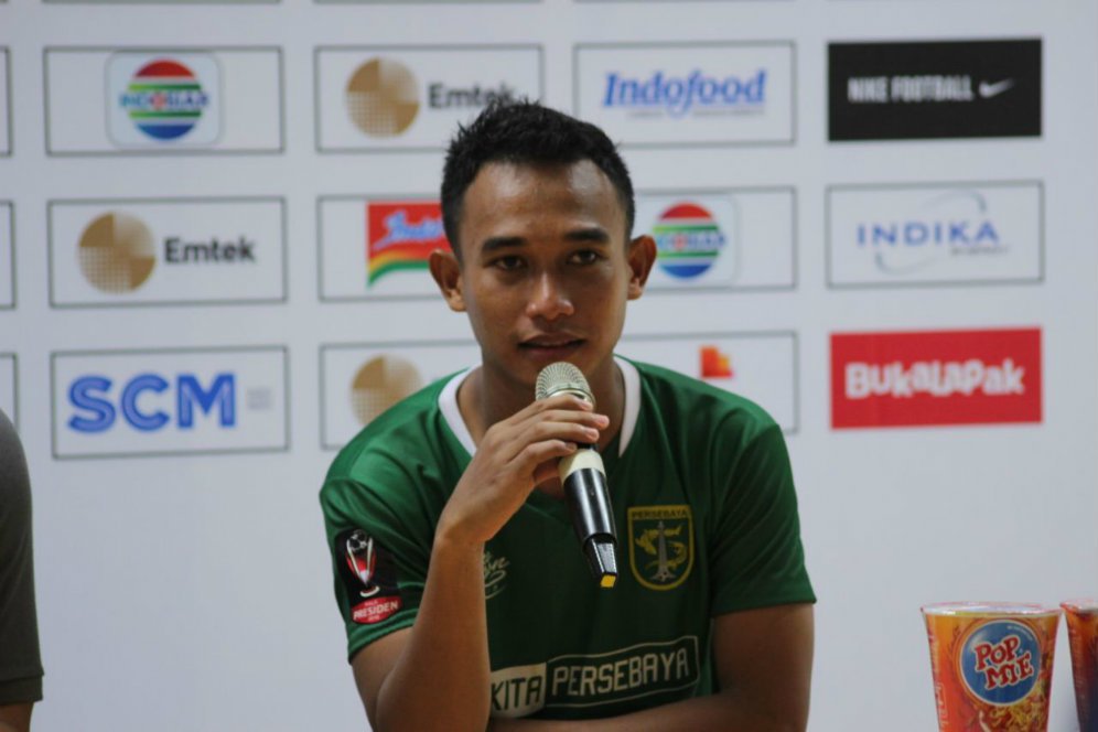 Hadapi Tim dari Kampung Halaman, Gelandang Persebaya Ini Janji Profesional