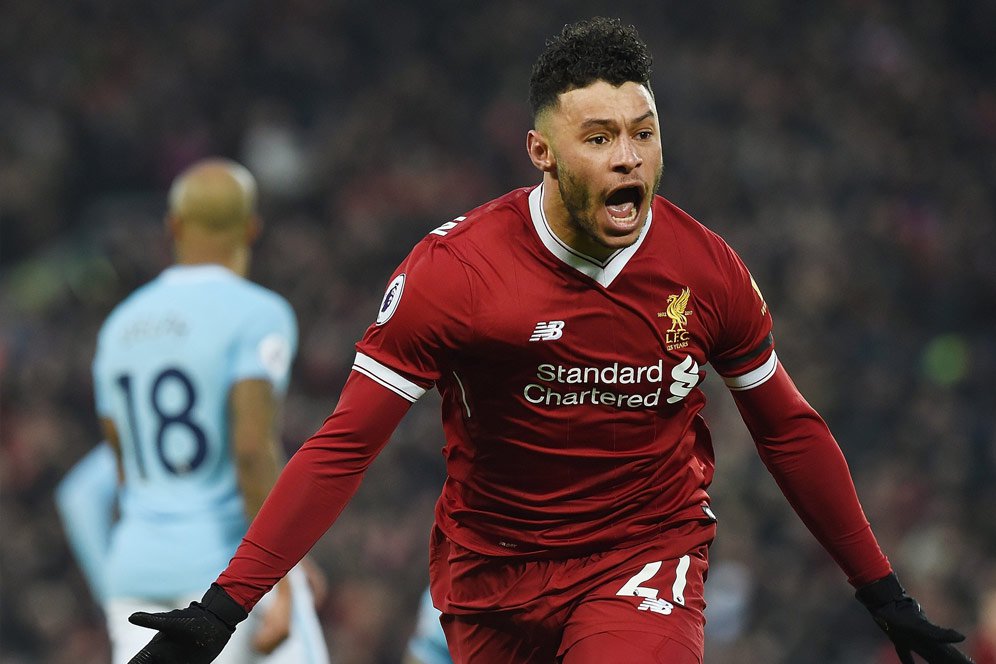 Gembiranya Chamberlain Bisa Bermain Bersama Trio Penyerang Liverpool