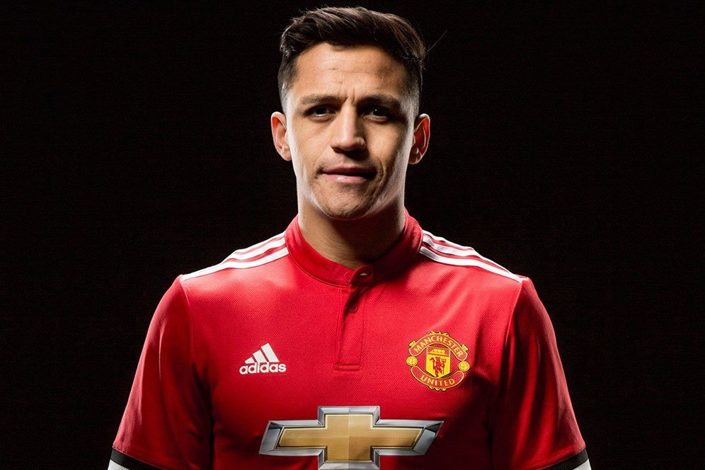 Sanchez Tak Sabar Main Bareng De Gea, Kiper Terbaik Dunia