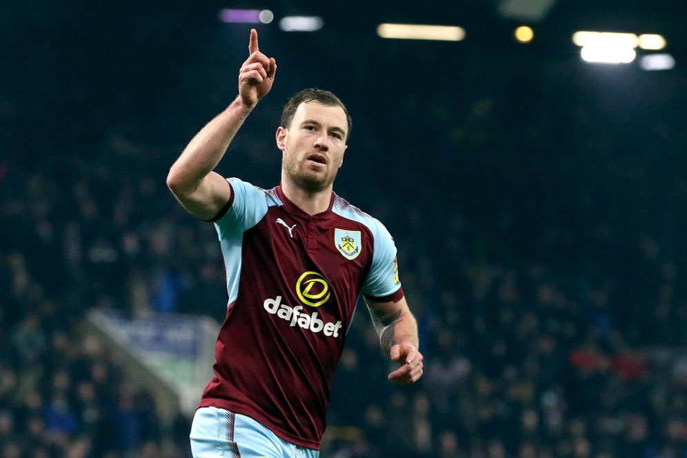 Usai Carroll dan Crouch, Kini Chelsea Bidik Ashley Barnes