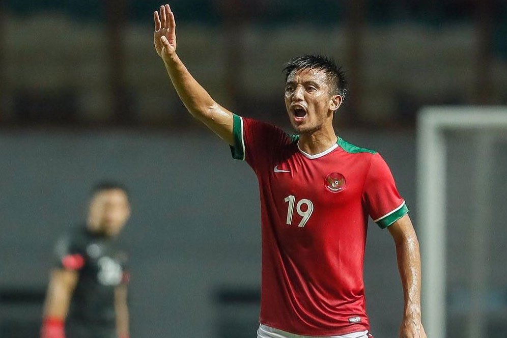 Merdunya Suara Kapten Mitra Kukar Saat Lantunkan Surat Cinta Untuk Starla