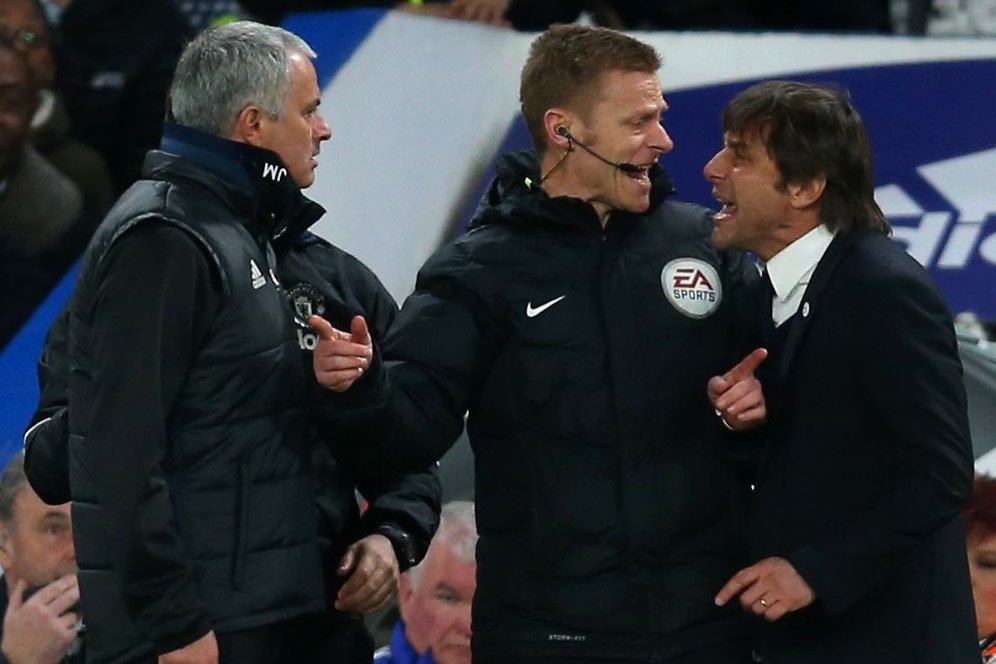 Disodori Jersey MU Ditandatangani Mourinho, Begini Respon Conte