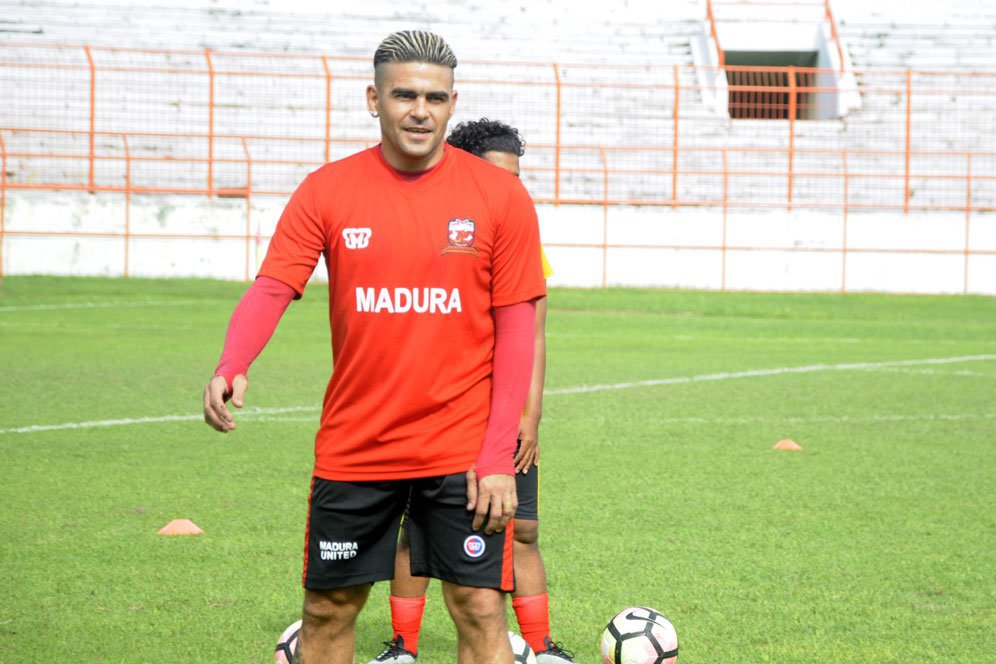 Saling Mengidolai, Cristian Gonzales dan Kaesang Pangarep Bersatu di Persis Solo?