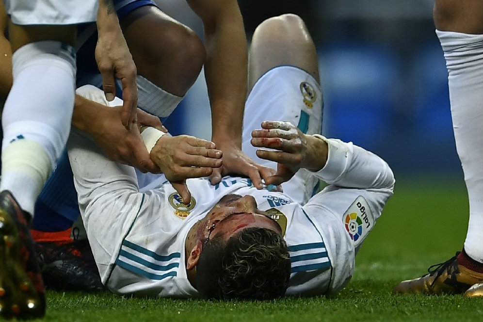 Zidane: Ronaldo Pinjam Ponsel Bukan Untuk Selfie Zidane: Ronaldo Pinjam Ponsel Bukan Untuk Selfie
