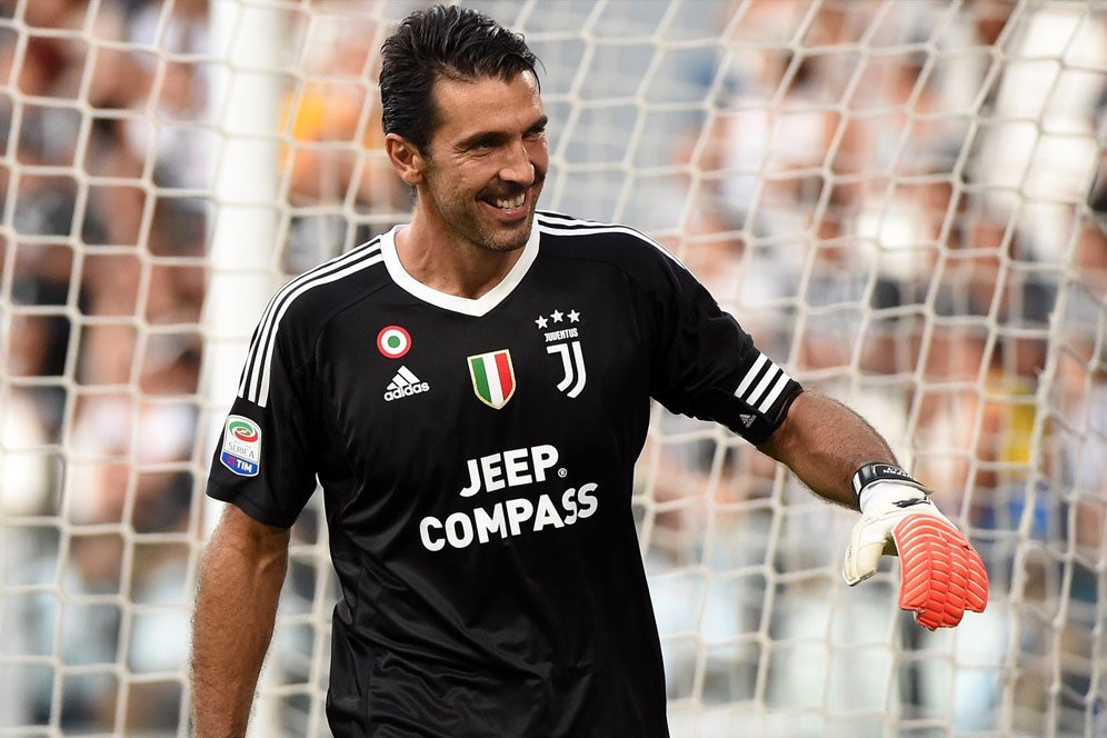 Agen: Buffon Belum Tentukan Kapan Pensiun di Juve