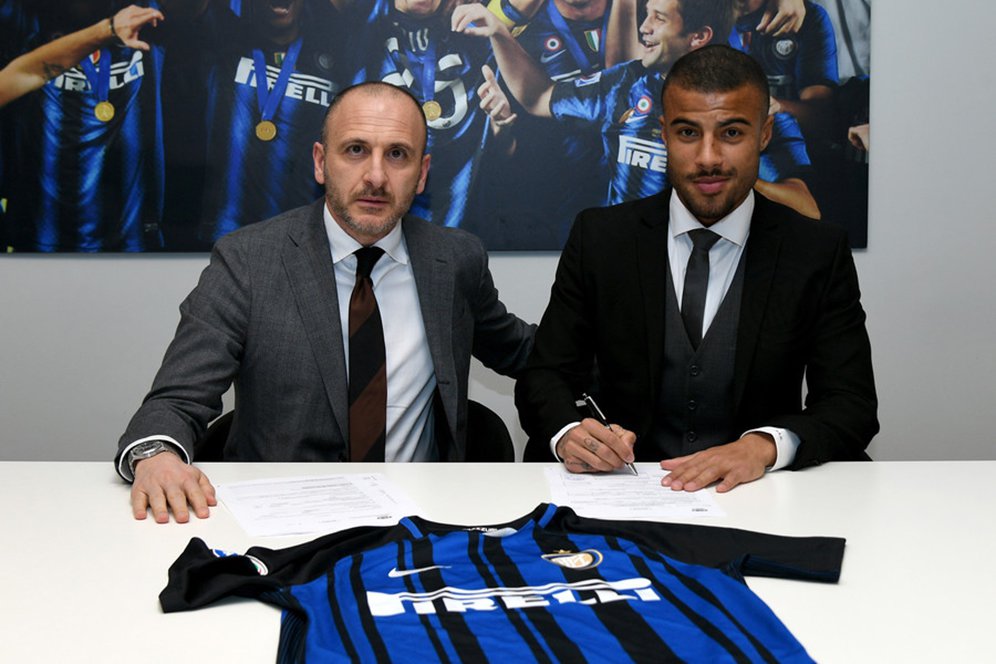 Inter Milan Resmi Dapatkan Rafinha dari Barcelona Inter Milan Resmi Dapatkan Rafinha dari Barcelona