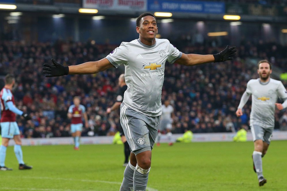 MU Ragu Lepas Martial ke Spurs