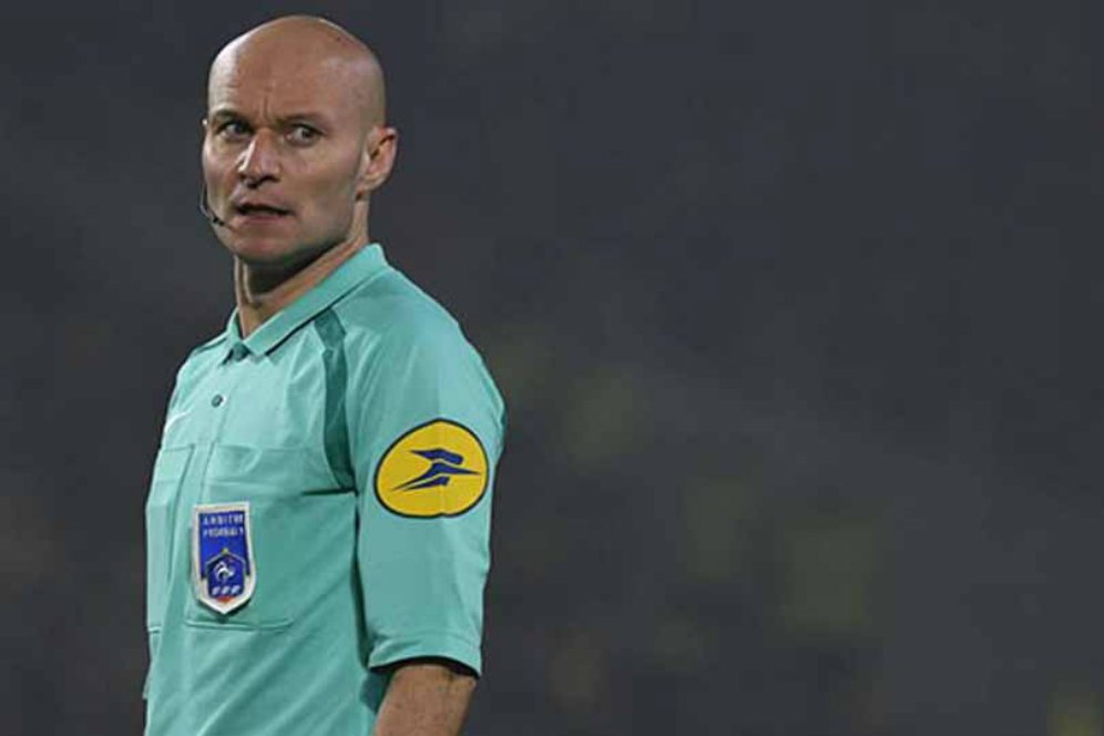 Pemain Nantes: Wasit Tony Mengaku Ditendang