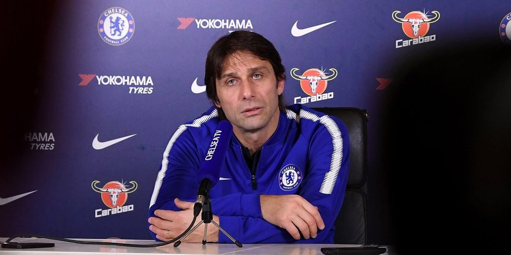 Gila Kerja, Di Rumah pun Conte Masih Kepikiran Chelsea