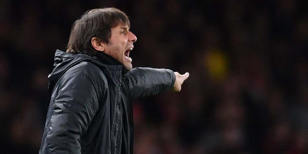 AVB: Conte Tidak Layak Dipecat dari Chelsea