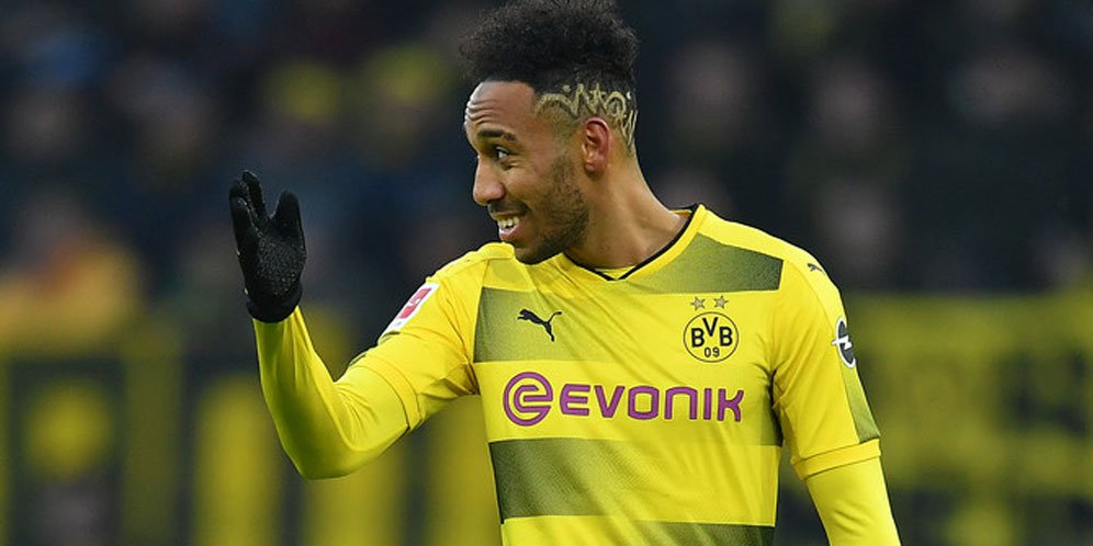 Shearer Bingung Kenapa Arsenal Pilih Aubameyang