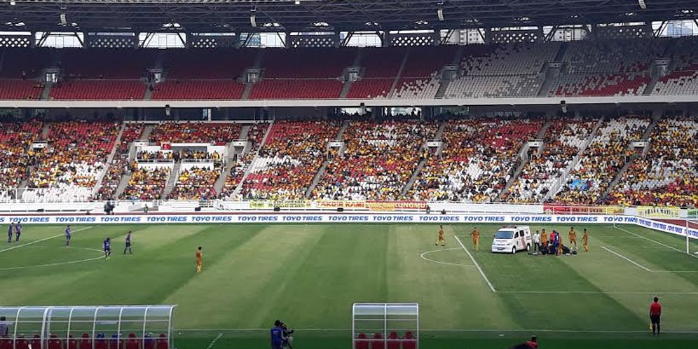 Awan Setho dirawat tim medis