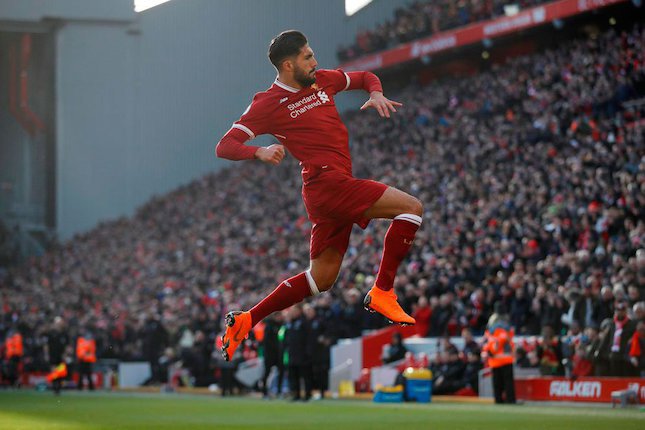 Gelandang: Emre Can