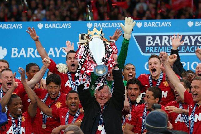 3. Manchester United (6 Trofi Juara)