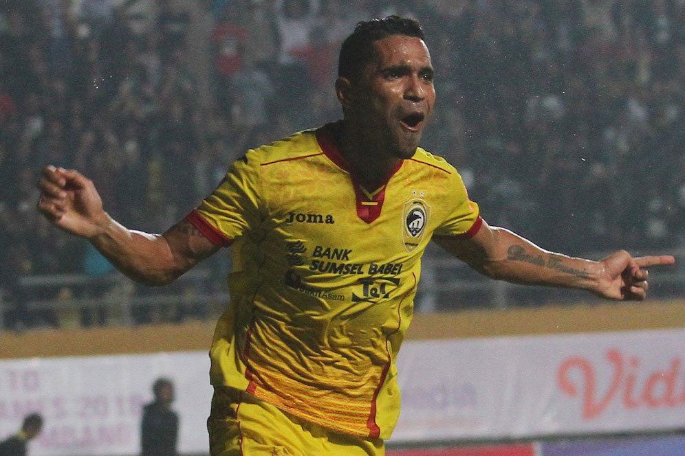 Persebaya Cari Striker Seperti Alberto Goncalves