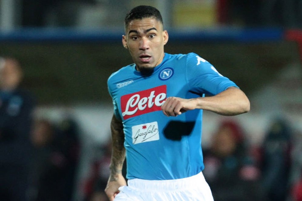 Allan Resmi Perpanjang Kontrak Bersama Napoli Hingga 2023