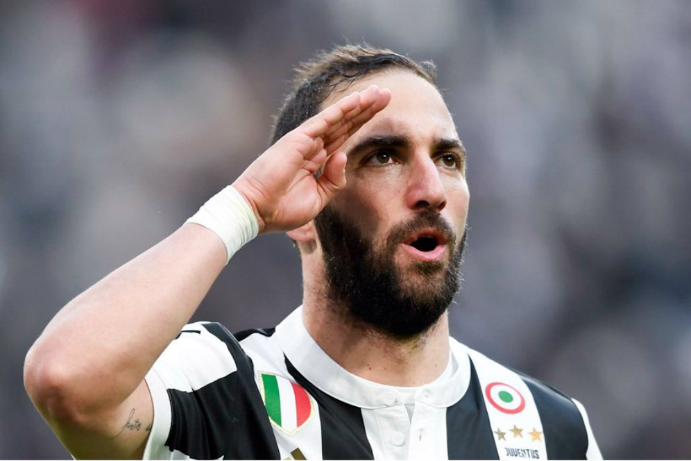 Higuain: Pemain Terbaik Memang Sering Dikritik