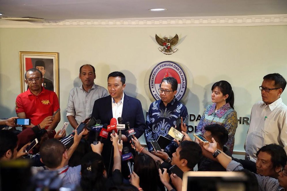 Menpora Tak Ingin Larang Klub Pakai Gelora Bung Karno