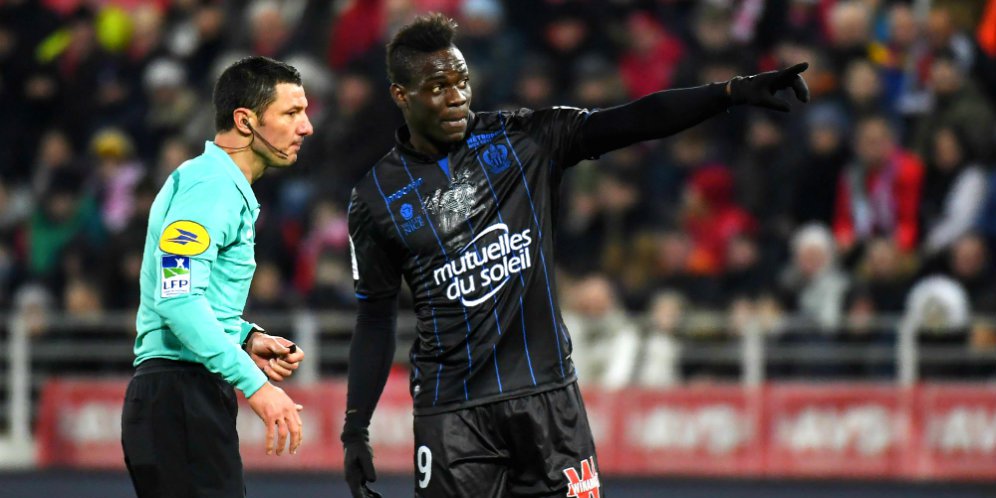 The Gunners Pertimbangkan Untuk Jajal Balotelli