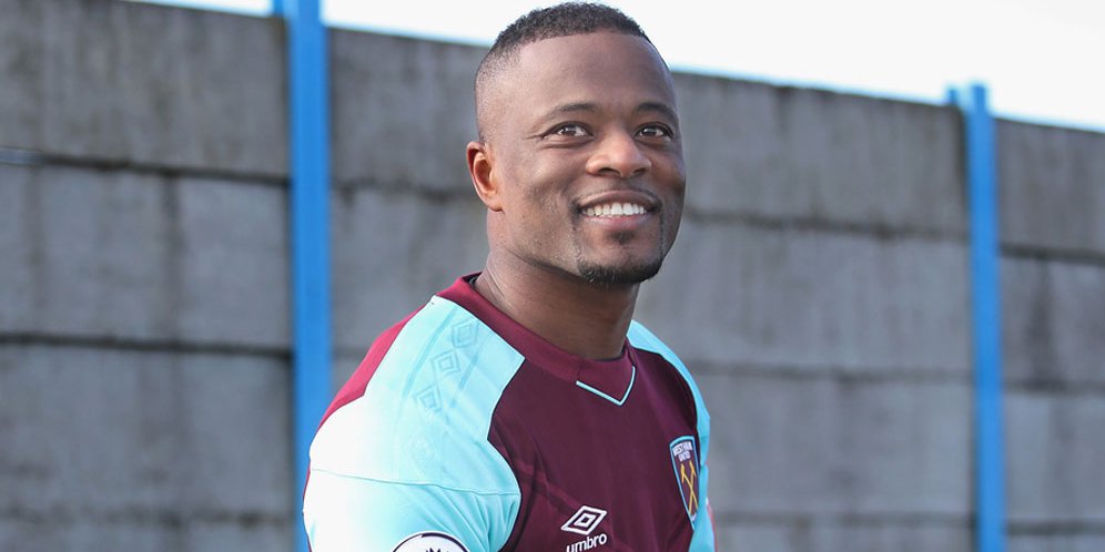 Evra Resmi Gabung West Ham